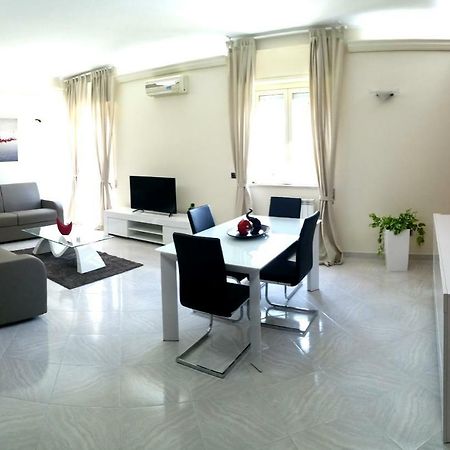 My Place Syracuse Buitenkant foto